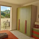 The Exchange - Designer In With Side Sea View, 300 Metres Away From St. Paul's Bay