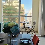The Exchange - Designer In With Side Sea View, 300 Metres Away From セント・ポールズ・ベイ