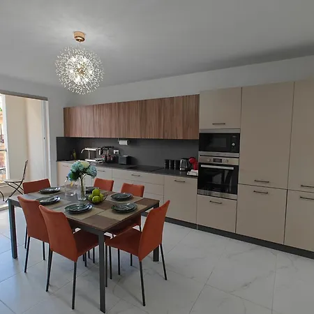 The Exchange - Designer In With Side Sea View, 300 Metres Away From Apartament St. Paul's Bay