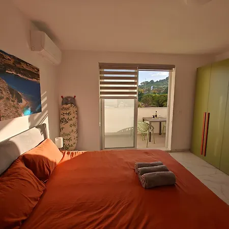 The Exchange - Designer In With Side Sea View, 300 Metres Away From Appartement *