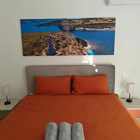 The Exchange - Designer In With Side Sea View, 300 Metres Away From Appartement *