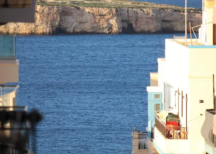 Apartamento The Exchange - Designer In With Side Sea View, 300 Metres Away From *