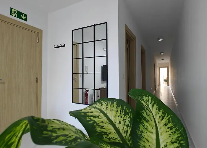 Apartamento The Exchange - Designer In With Side Sea View, 300 Metres Away From *