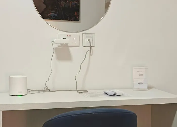 The Exchange - Designer In With Side Sea View, 300 Metres Away From Apartamento St Paul's Bay