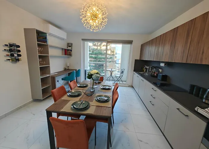 The Exchange - Designer In With Side Sea View, 300 Metres Away From * San Pawl il-Baħar