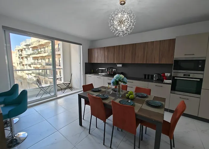 Lejlighed The Exchange - Designer In With Side Sea View, 300 Metres Away From *