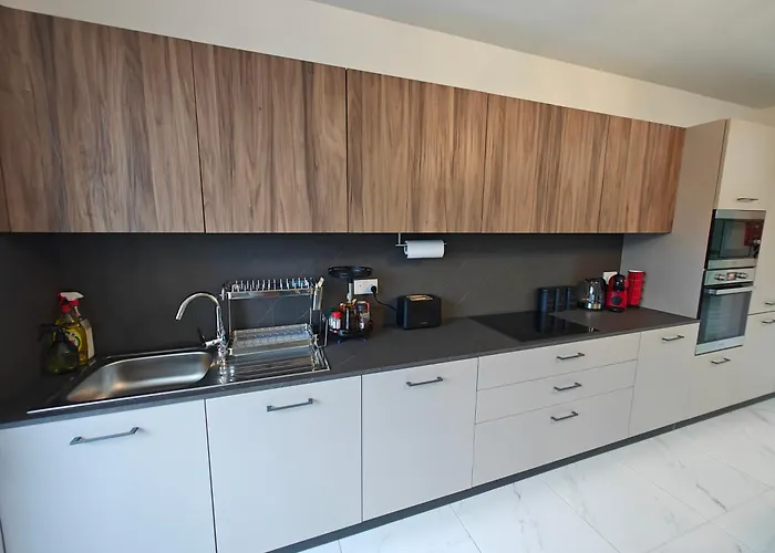 Lejlighed The Exchange - Designer In With Side Sea View, 300 Metres Away From San Pawl il-Baħar