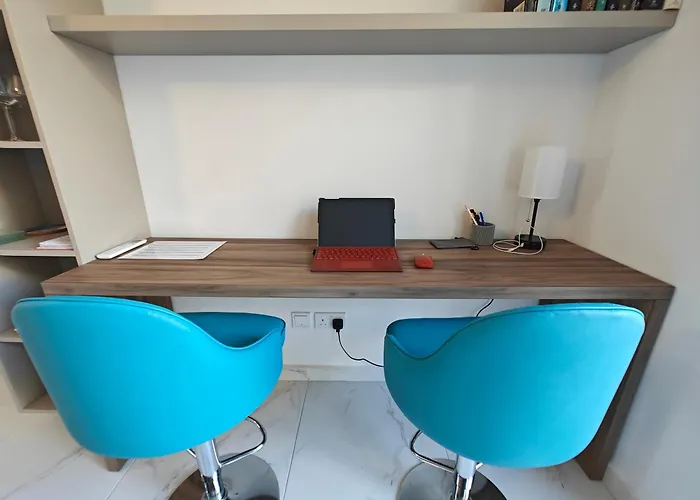 The Exchange - Designer In With Side Sea View, 300 Metres Away From San Pawl il-Baħar