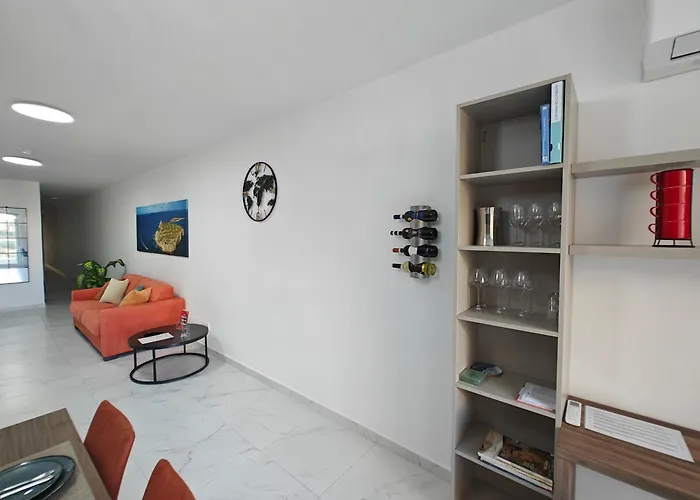 The Exchange - Designer In With Side Sea View, 300 Metres Away From Lejlighed