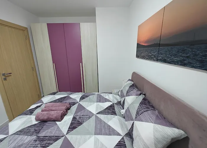 The Exchange - Designer In With Side Sea View, 300 Metres Away From San Pawl il-Baħar