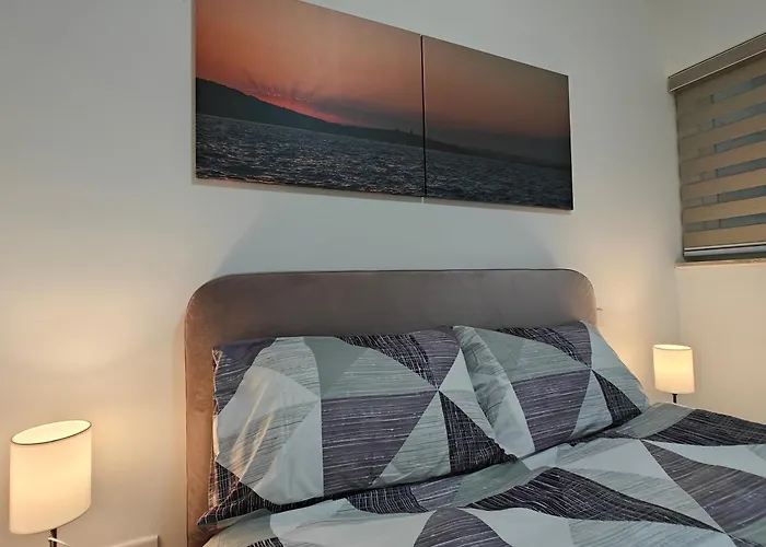 Lejlighed The Exchange - Designer In With Side Sea View, 300 Metres Away From San Pawl il-Baħar